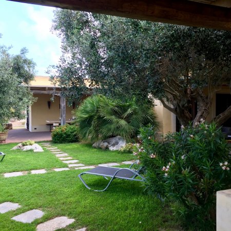 Cave Garden Villa