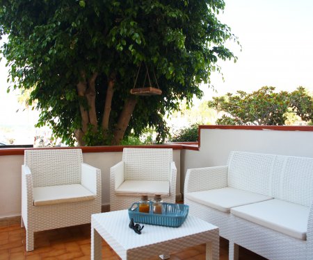 Beachside Rooms & Suites