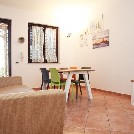 Acquamarina 32, villetta con giardino